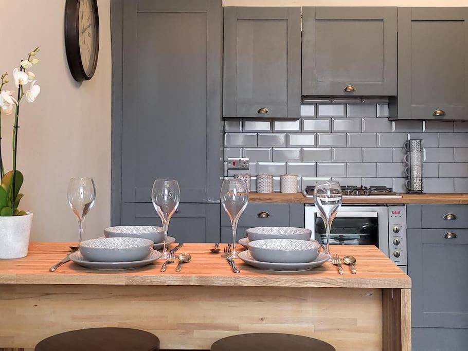 Beautiful Georgian New Town 2 Bed Apartment 에든버러 외부 사진
